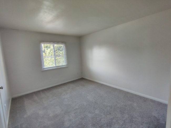 Photo - 600 Reusens Rd Unit D37