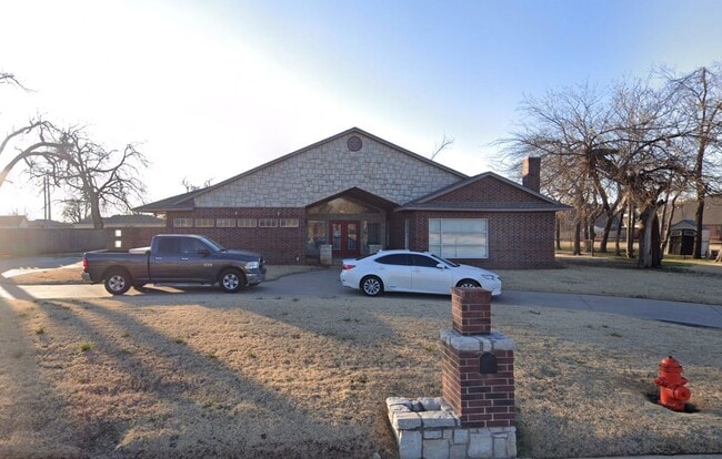 Photo - 529 N Fonshill Ave