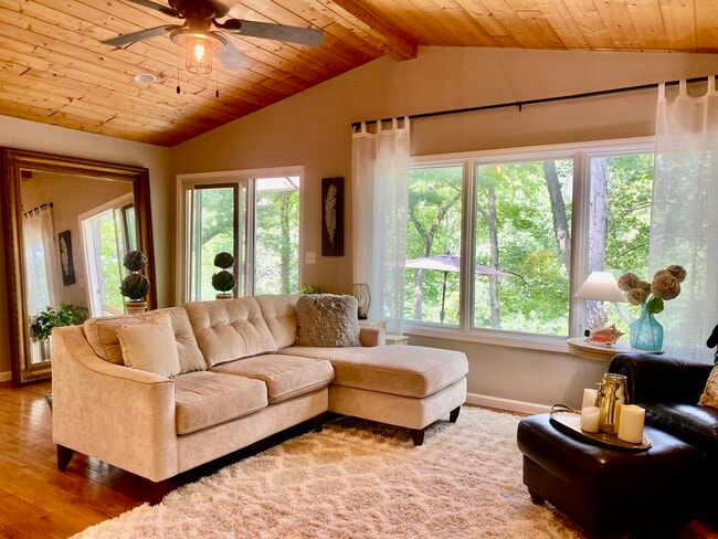 Photo - 57 West Hazel Dell Ln