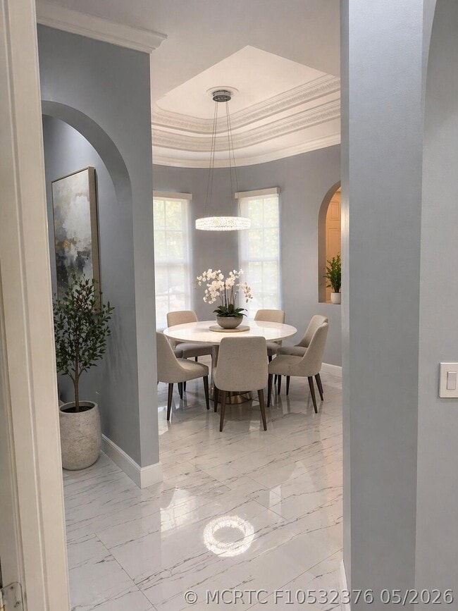 Photo - 10295 Trianon Pl