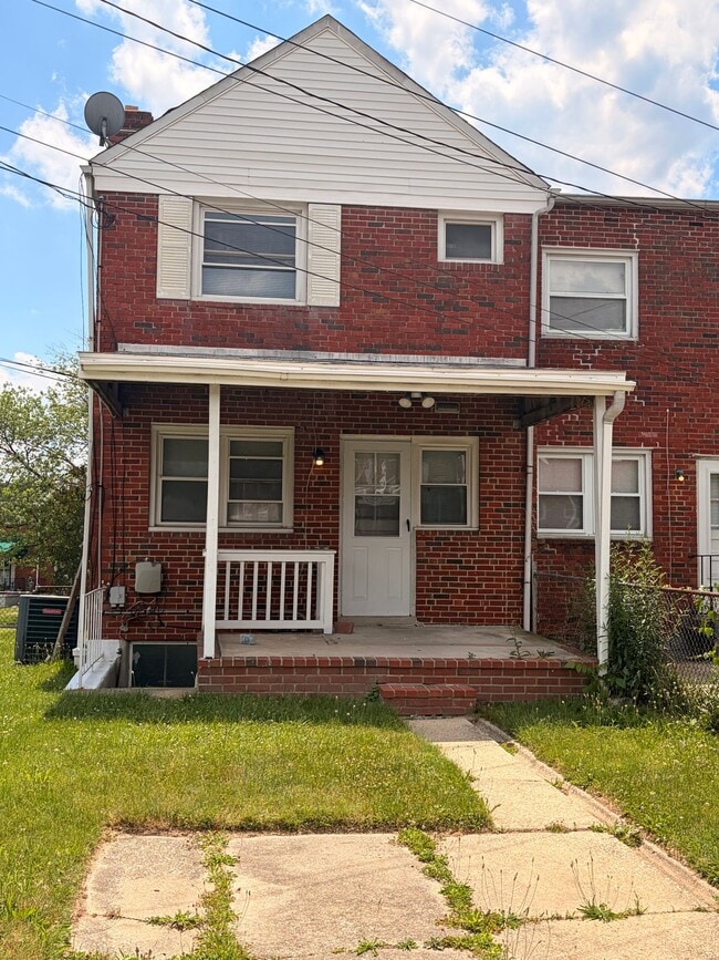 Photo - 7713 Hillsway Ave