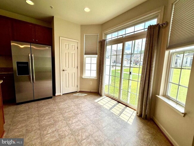 Photo - 44517 Gray Wolf St