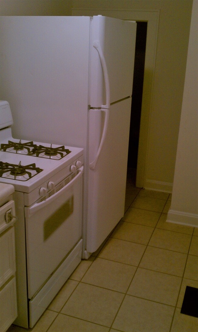 Photo - 499 Wyandotte Ave Unidad 501