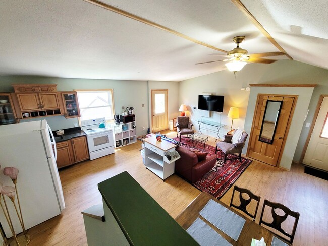 Photo - 1601 Baxter Ave Unit Apartment above Garage/ #2