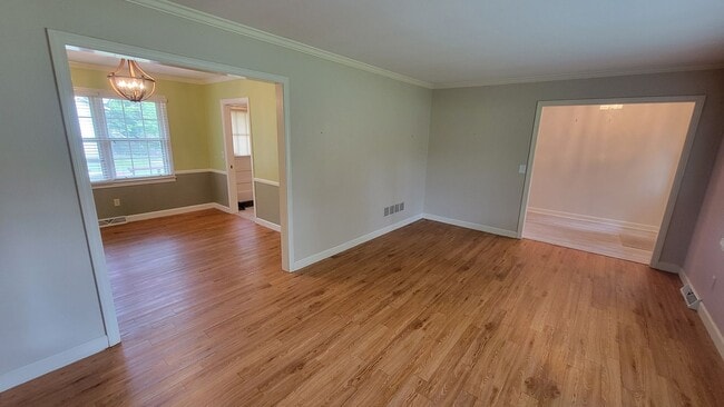Photo - AVAILABLE NOW, $500 OFF FIRST FULL MONTH O...