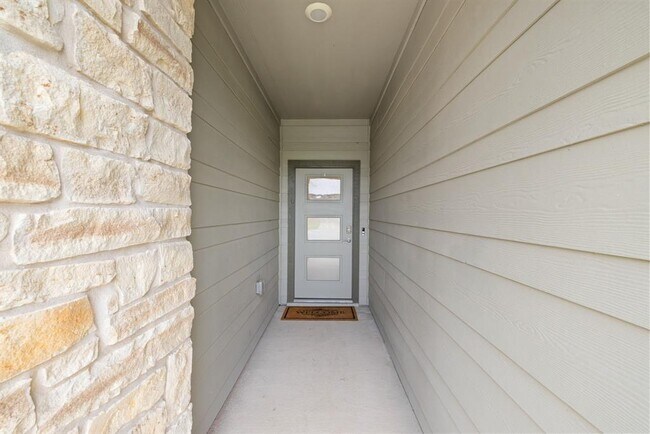 Photo - 13725 Lubeck Dr