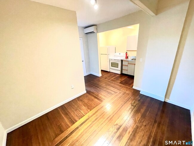 Photo - 1015 W Main St Unidad 2M