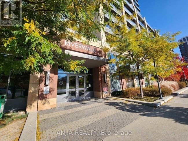 Photo - 18 Uptown Dr Unit 901