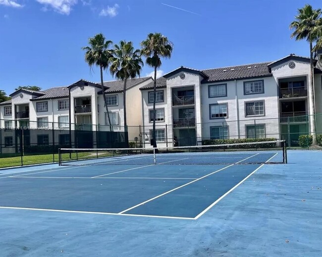 Photo - 4580 NW 107th Ave Unidad 102 Rental