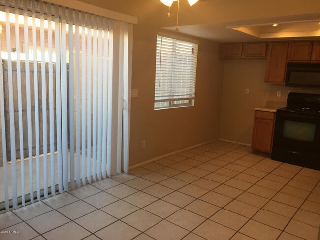 Photo - 2847 N 46th Ave