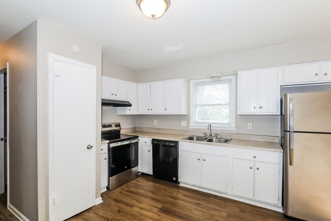 Photo - 8974 Sterling Ridge Ln