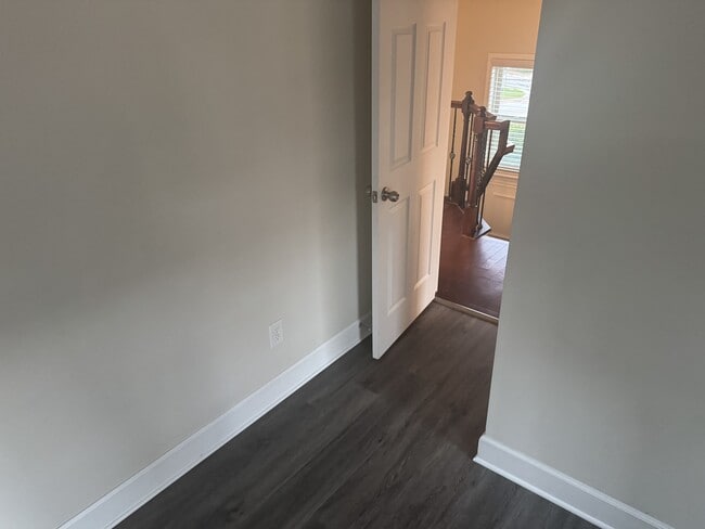 Building Photo - 2562 Sibley Dr Rental