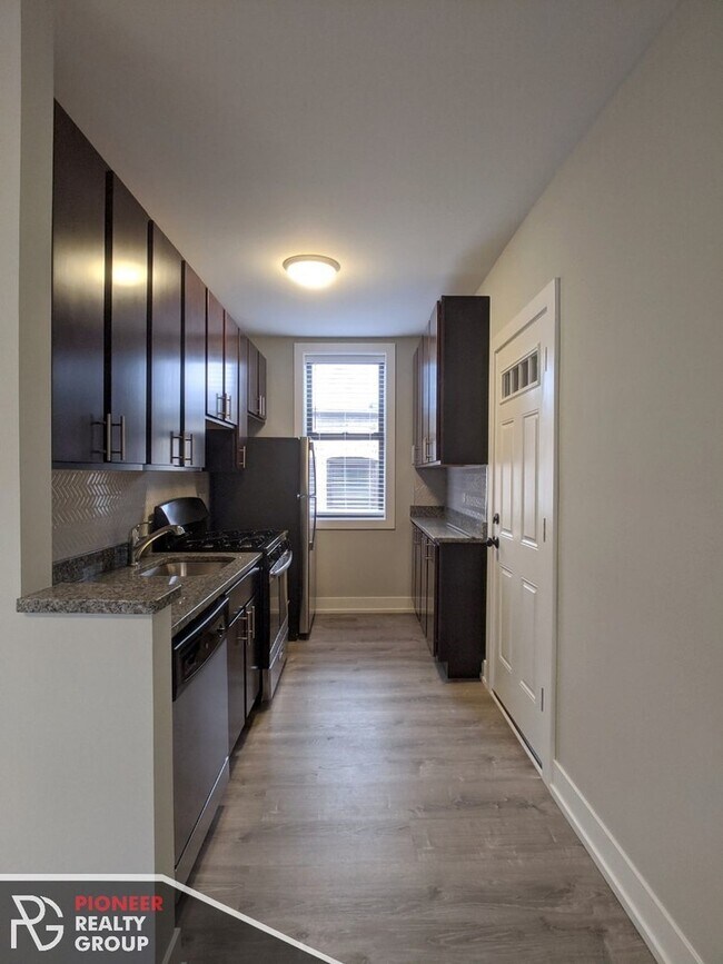 711 W Brompton Ave Unit 2