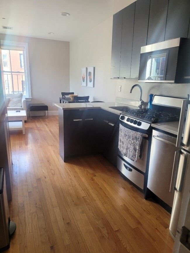 Photo - 784 Tremont St