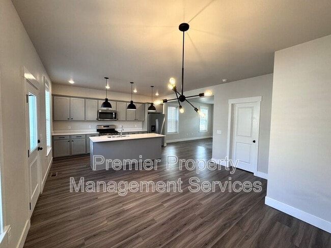 Photo - 1670 St George Blvd