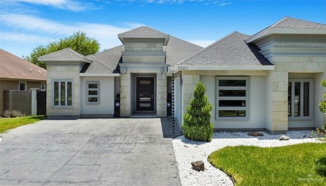 Building Photo - 24 Umar Ave