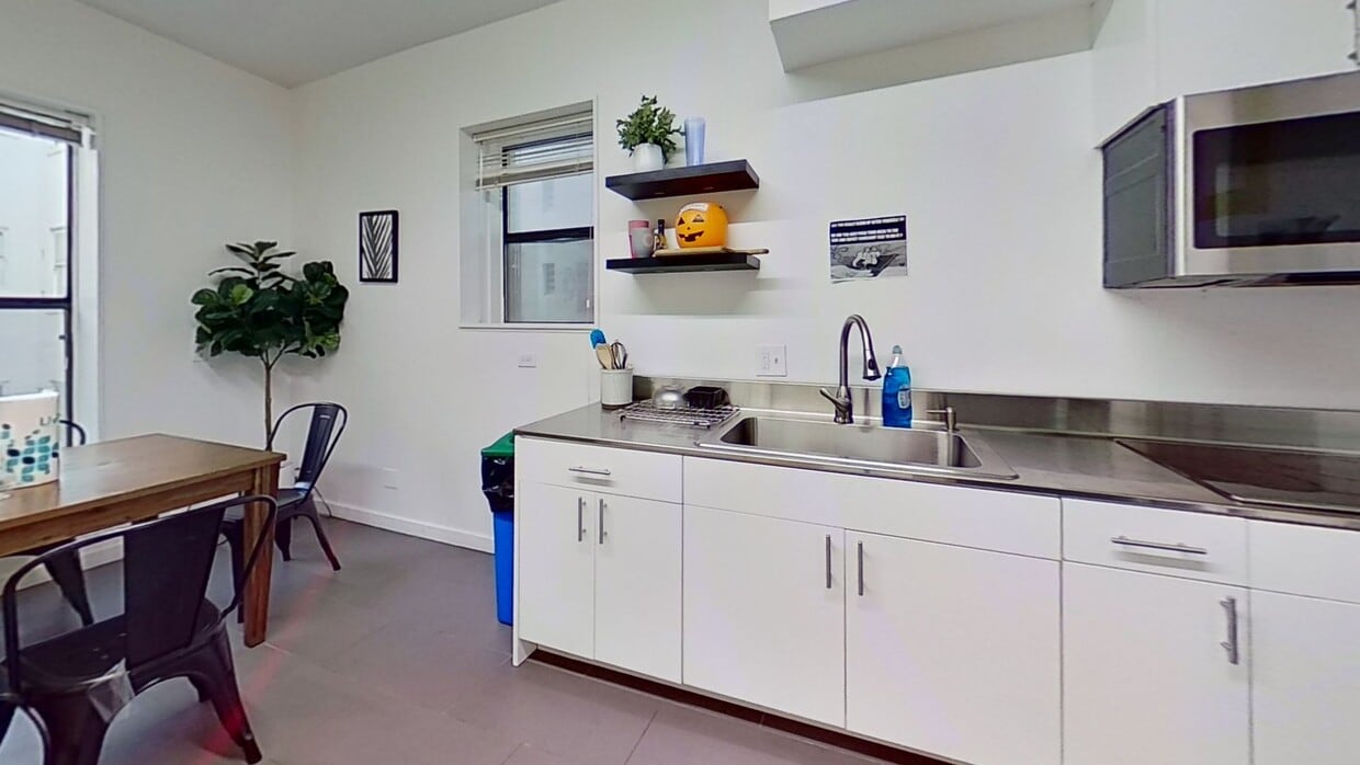 Photo - Telegraph Commons Apartments