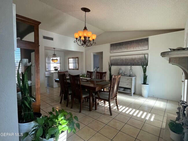 Photo - 157 Lago De Oro Dr