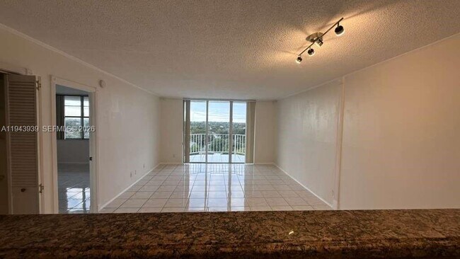 Photo - 16740 NE 9th Ave Unit 807