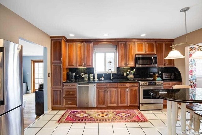 Photo - 254 Haypath Rd