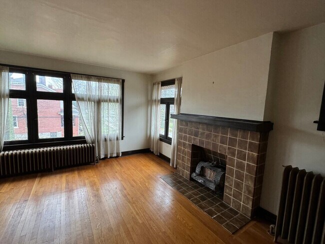 Photo - 1046 E End Ave Unit 1046