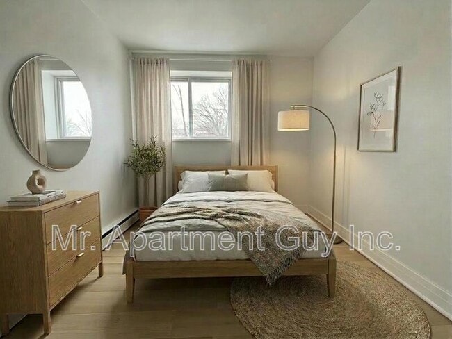 Photo - 1284 Fennell Ave E Unit Suite 5