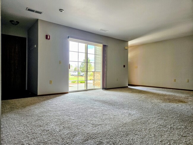 Photo - W196S8322 Providence Way Unit W196S8322