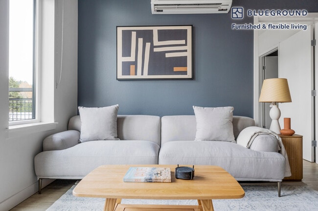 Photo - 1955 129th Ave NE Unidad FL4-ID966