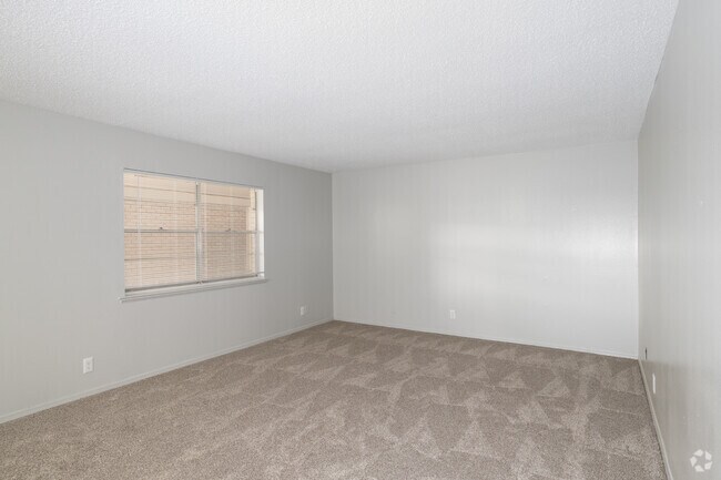 2BR,1BA - 1029SF - Living Room