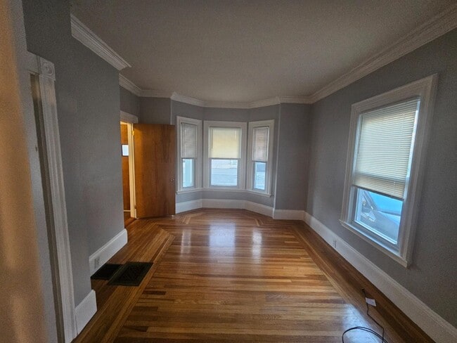 Photo - 208 Morrison Ave