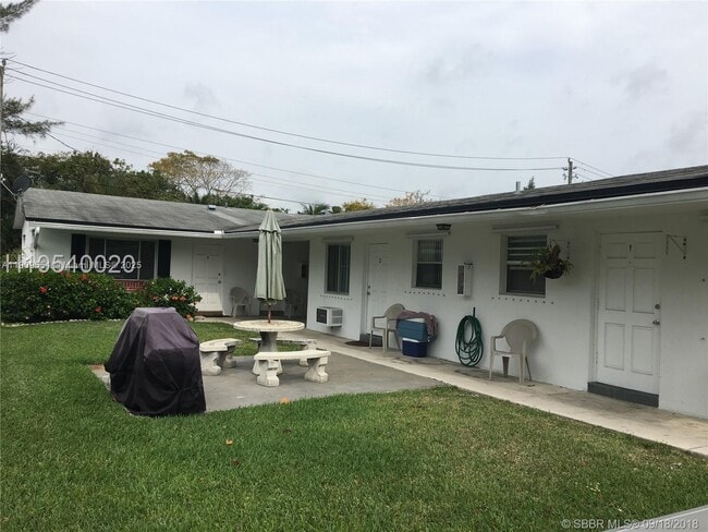 Building Photo - 1708 N 16th Ave Unit 3