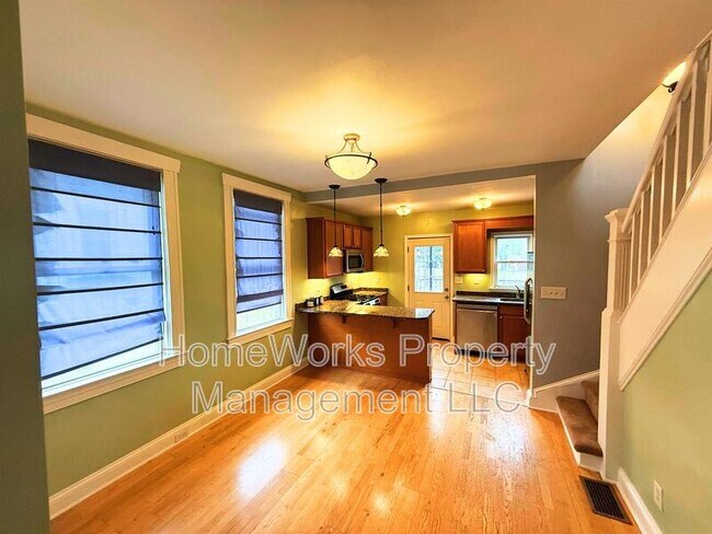 Photo - 2703 White Ave