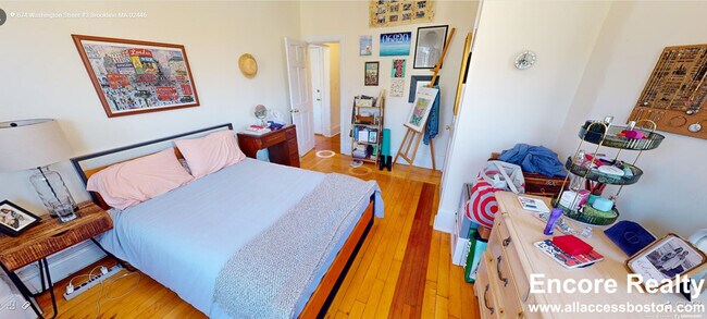 Photo - 674 Washington St Unit 2