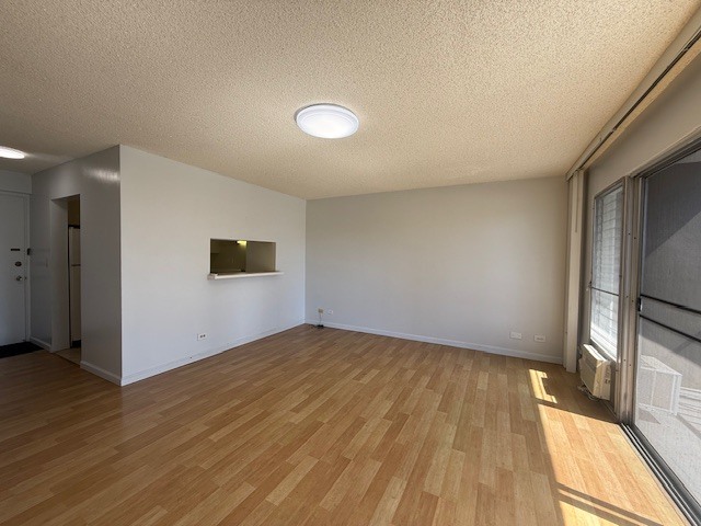 Photo - 731 Amana St