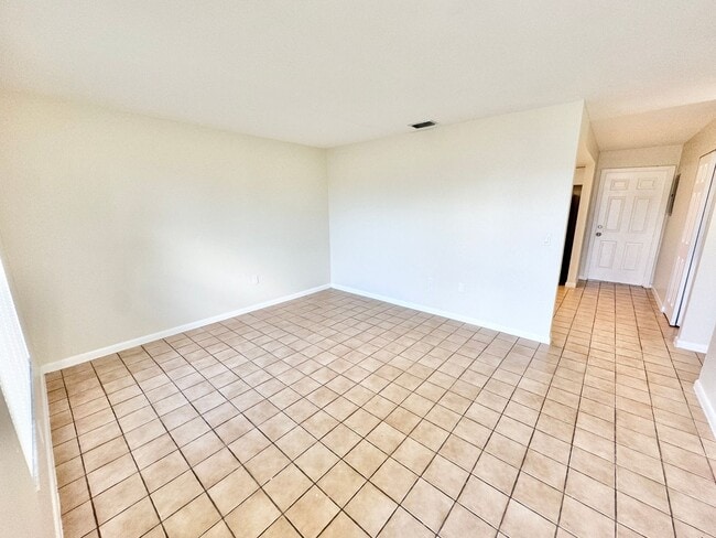 Photo - PIKUS (5356 24th Ave SW) Unit #B