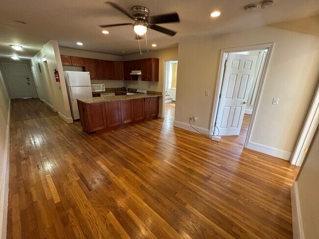 62 Egmont St Unit 6