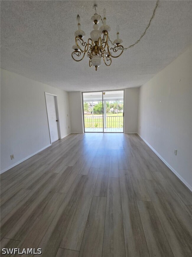 160 Turtle Lake Ct Unit 209
