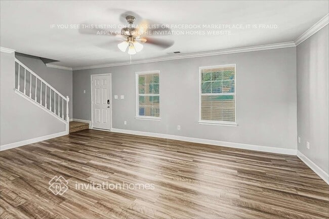 Photo - 410 Queens Dr SW