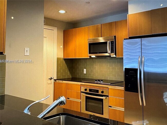 Photo - 1060 Brickell Ave Unit 1905