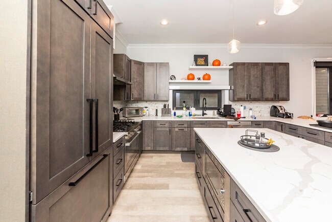1638 N Sedgwick St Unit 1