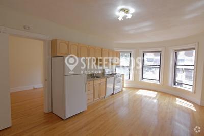 Building Photo - 1 bedroom in Boston MA 02215 Rental