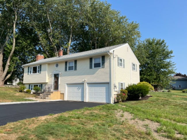Photo - 7 Wedgewood Dr