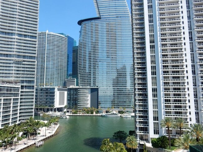 Photo - 801 Brickell Key Blvd Unidad 1102