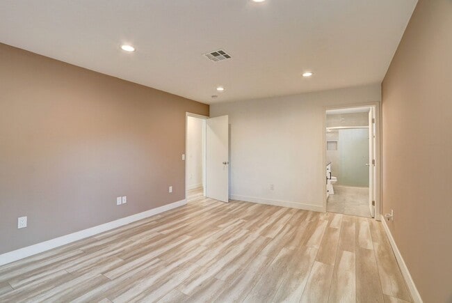 Photo - 7441 1/2 Beckford Avenue