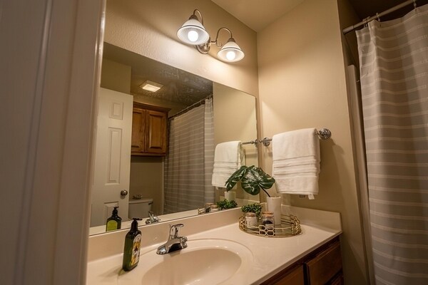 Hamilton Crossing Apartments