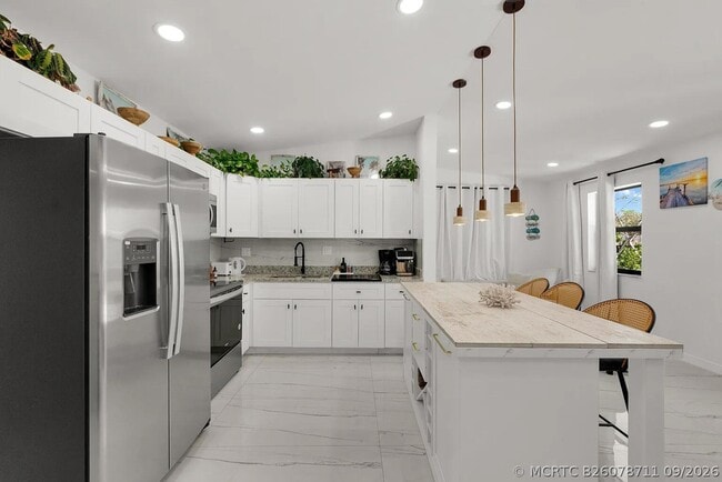 1433 NE 53rd Ct