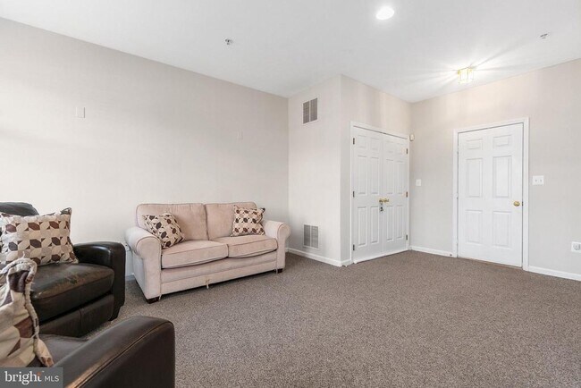 Photo - 709 Gaither Rd