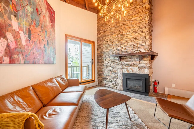 Photo - 2200 Lodgepole Cir Unit B304