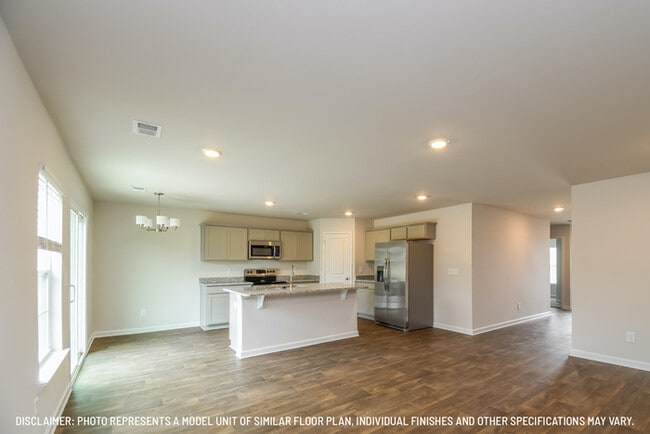 Photo - 331 Crooked Pne Ct