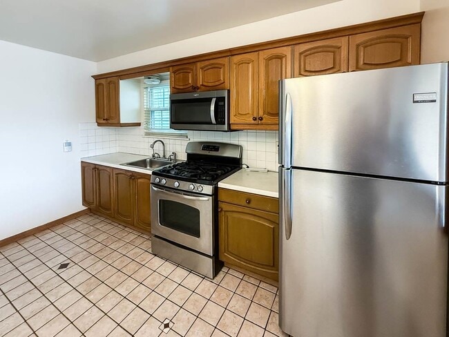 Photo - 14 Suburbia Ct Unit 1